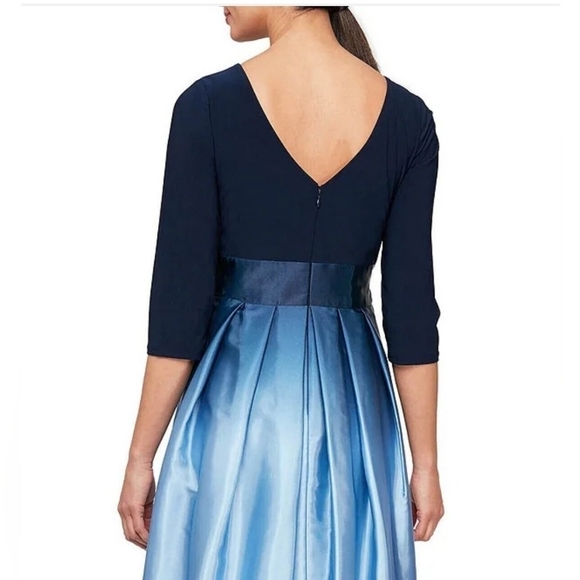 Blue Ombre Formal Dress 👗 ✨️ - Picture 4 of 11